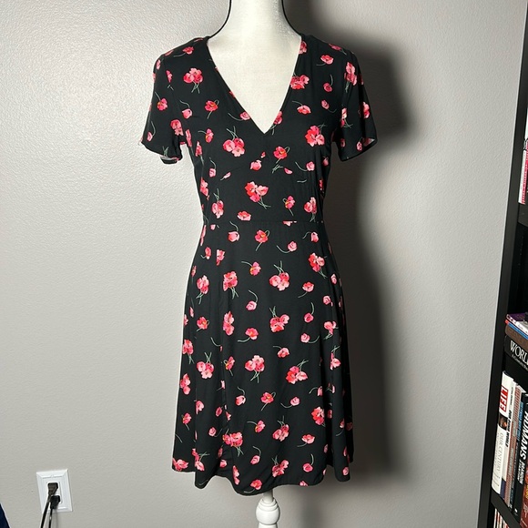 Gap Fit and Flare Floral Dress sz 2 - Picture 2 of 5